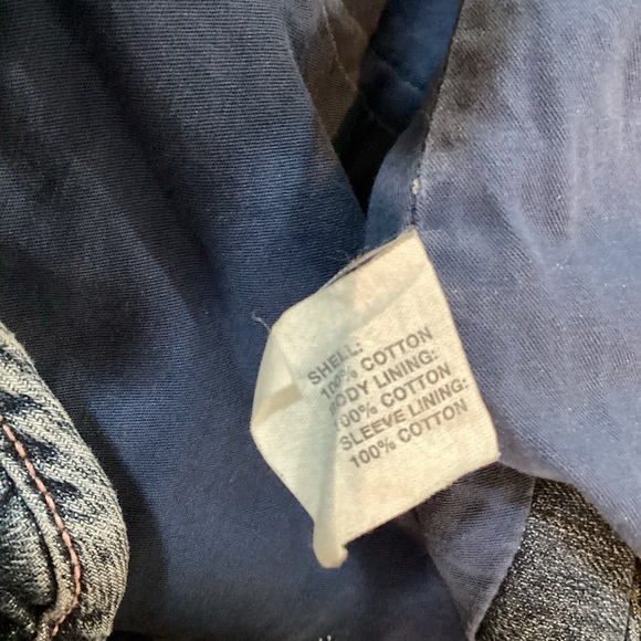 Gap Woman’s size 8 Jean Jacket with crochet lace panel in the back front… - Picture 15 of 16